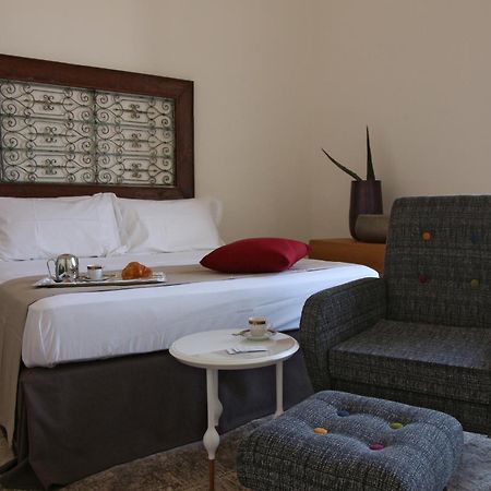 Melodia3 Suites Noto Rum bild