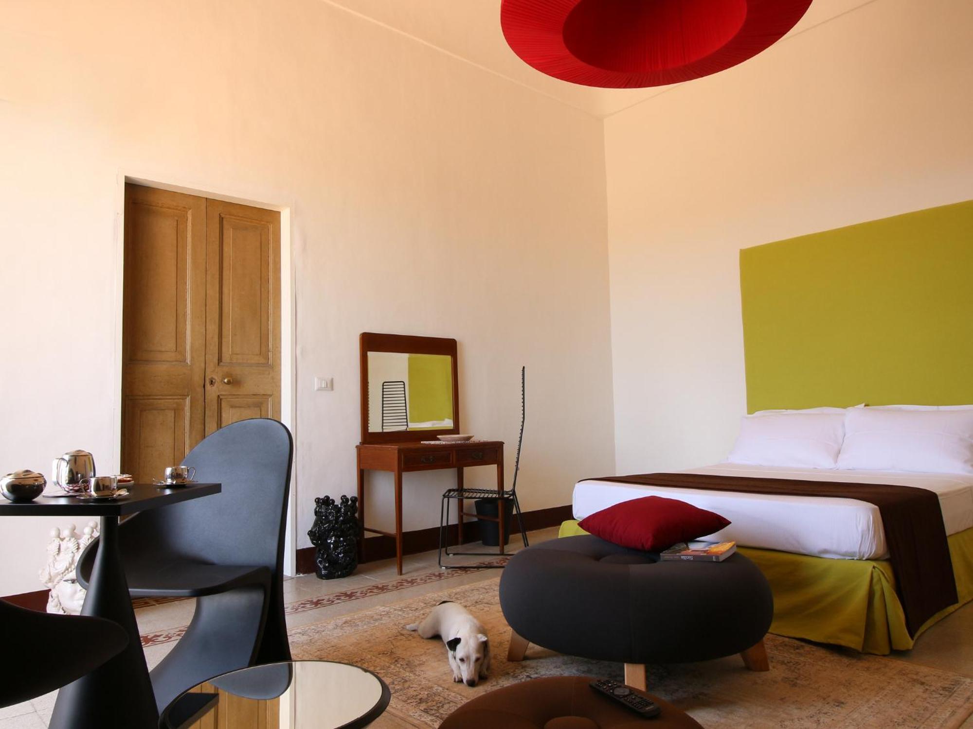 Melodia3 Suites Noto Rum bild