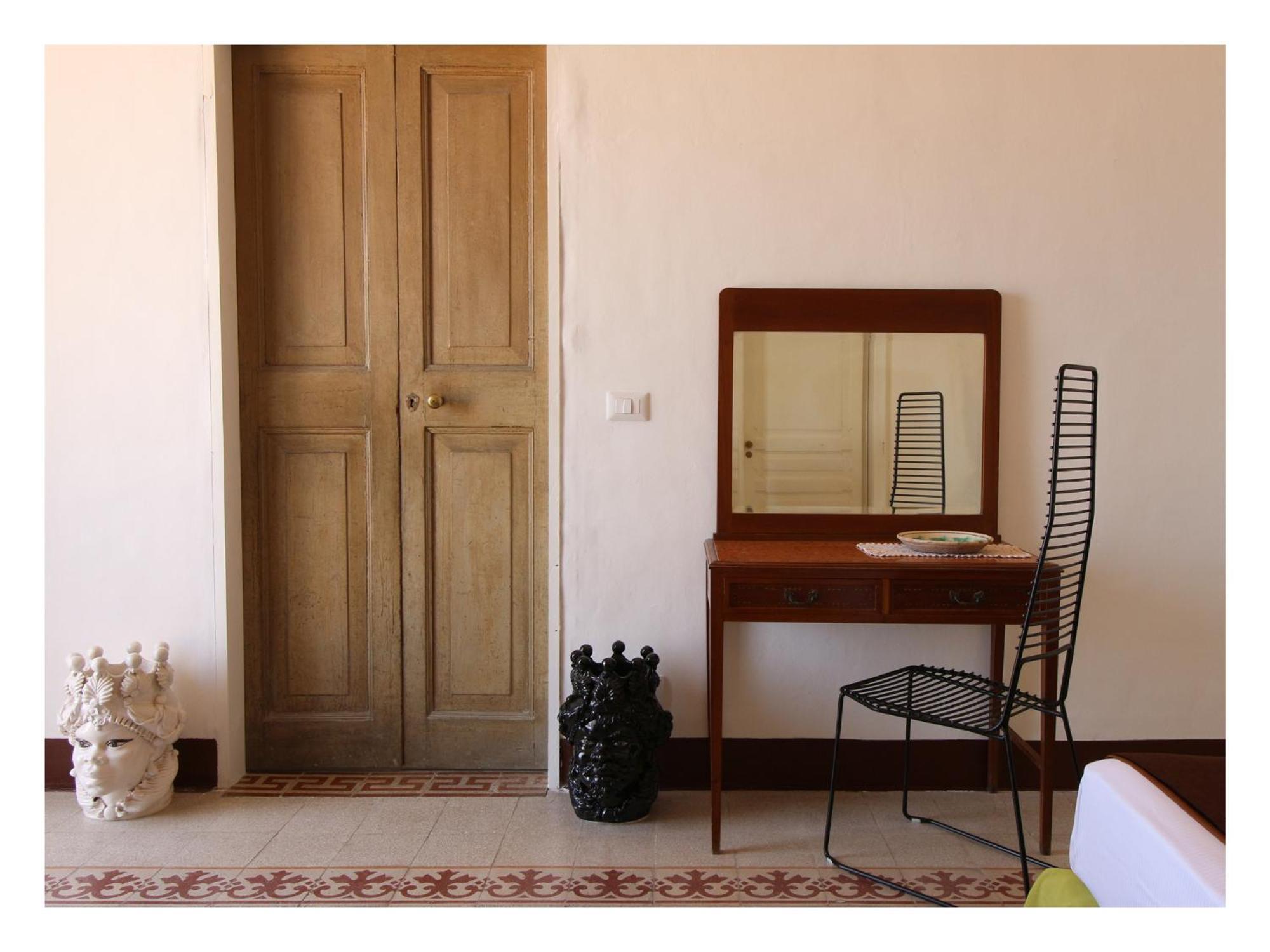 Melodia3 Suites Noto Rum bild