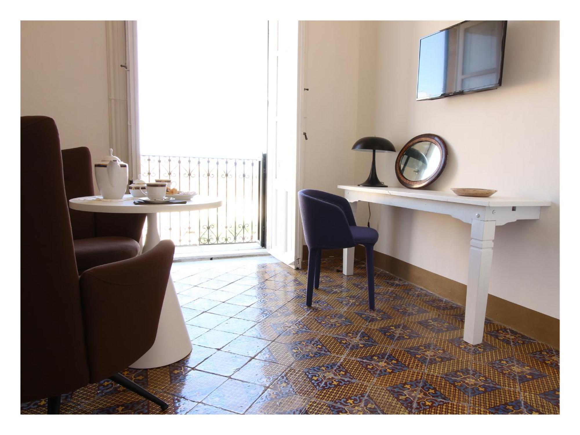 Melodia3 Suites Noto Rum bild