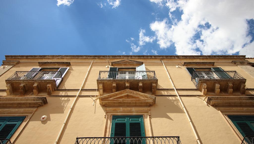 Melodia3 Suites Noto Exteriör bild